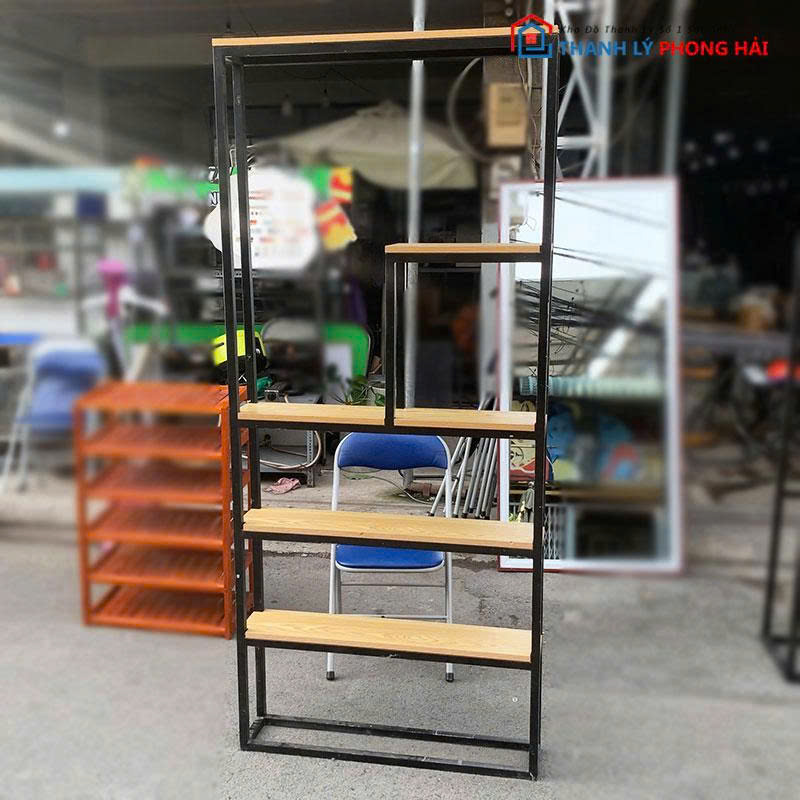 ke-trung-bay-khung-sat-cu-1 Kệ Trưng Bày Khung Sắt Cũ Nhiều Tầng