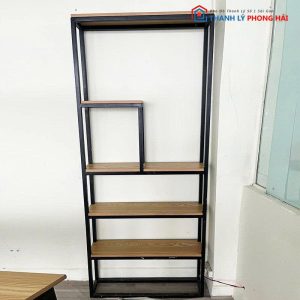 Kệ Trưng Bày Khung Sắt Cũ Nhiều Tầng