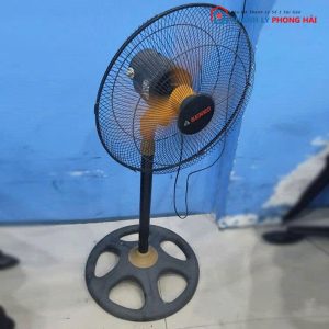 Quạt Đứng Senko Màu Đen Cũ