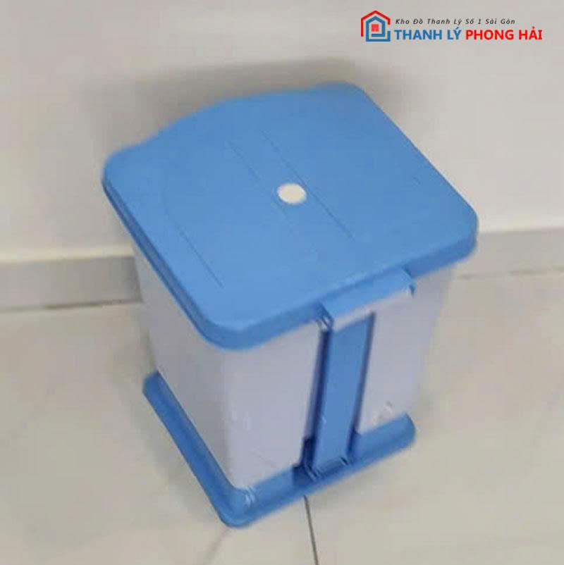thung-rac-nhua-cu-nhieu-loai (2) Thùng Rác Nhựa Cũ Nhiều Loại