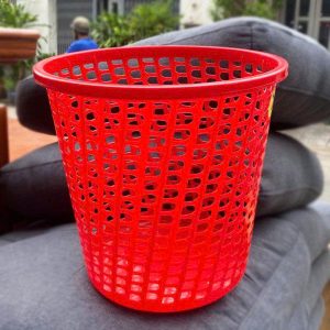 Thùng Rác Nhựa Cũ Nhiều Loại