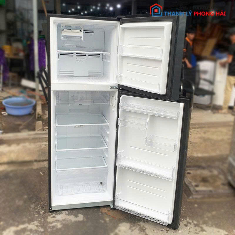 tu-lanh-toshiba-gr-rt303we-pmv-3 Tủ Lạnh Toshiba GR-RT303WE-PMV 2 Cánh 233L Cũ