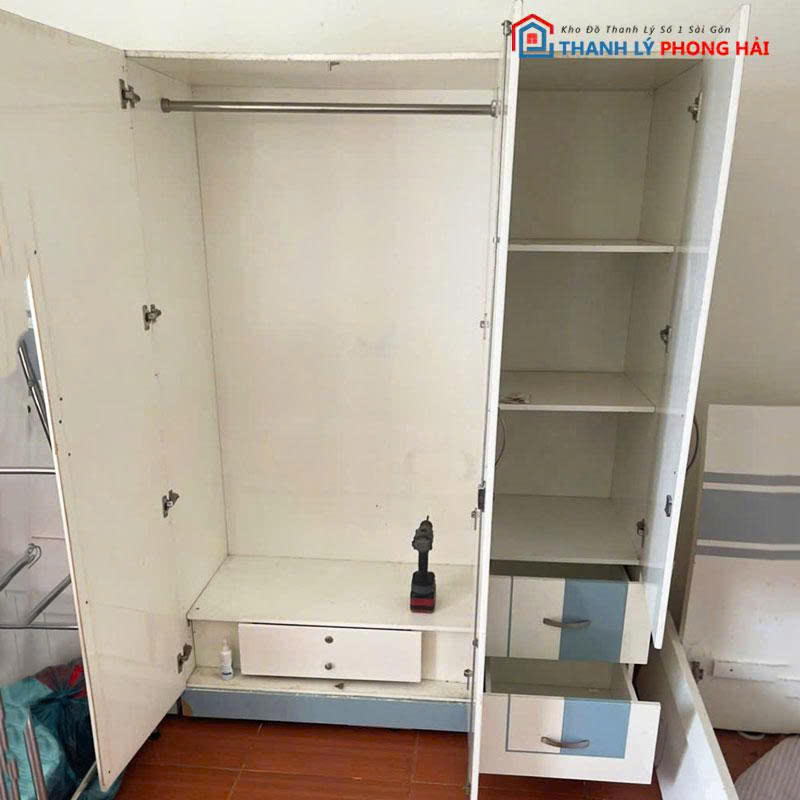tu-quan-ao-3-canh-1m6-cu-1 Tủ Quần Áo 3 Cánh 1m6 Cũ Trắng Phối Xanh
