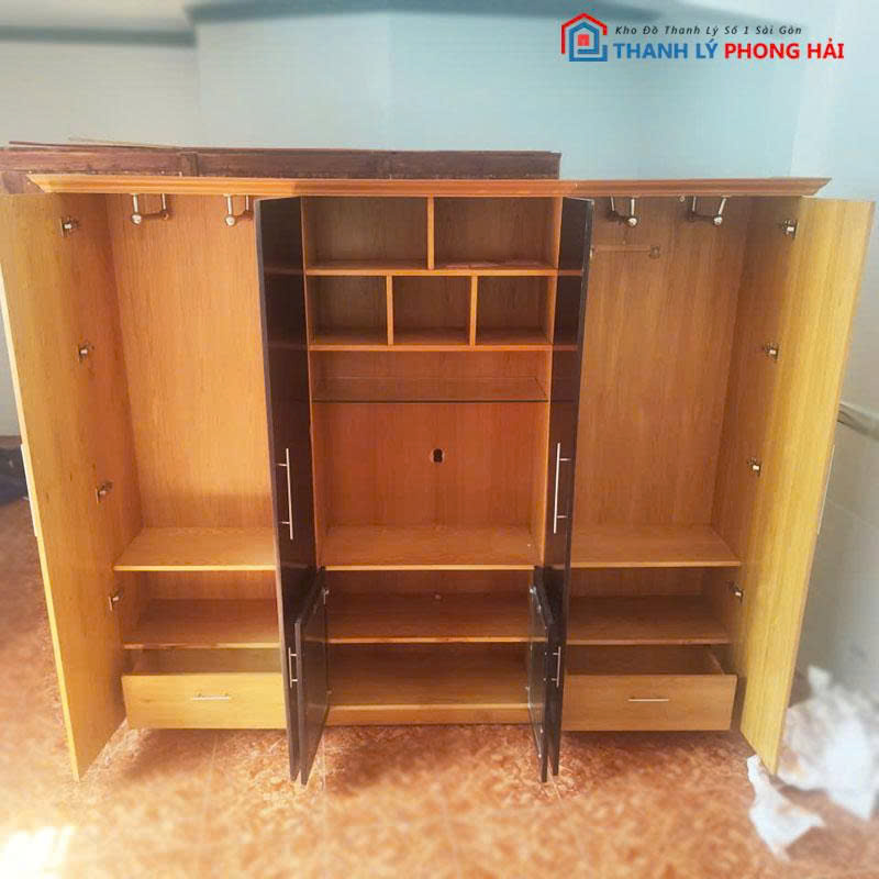 tu-quan-ao-4-canh-2m35-3 Tủ Quần Áo 4 Cánh 2m35 Kết Hợp Kệ Trưng Bày Cũ