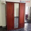 Tủ Quần Áo Gỗ Cũ Có Gương Ở Giữa
