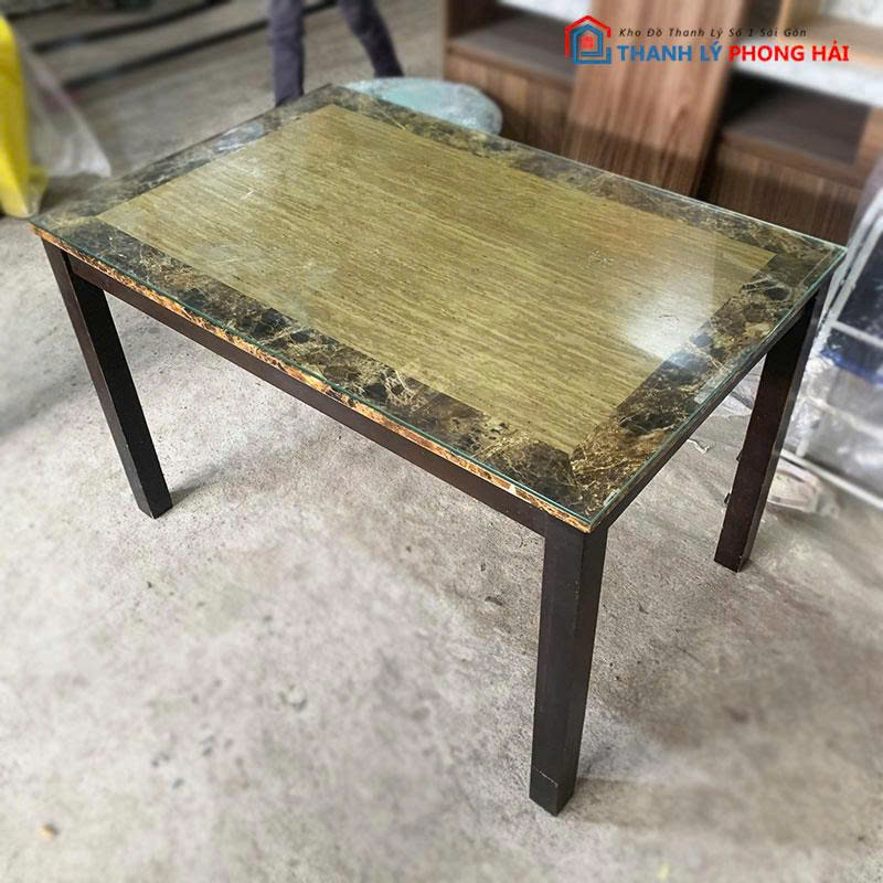 ban-an-mat-kinh-khung-go-cu-3 Bàn Ăn Mặt Kính Khung Gỗ Cũ