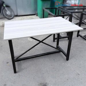 Bàn Chân Sắt Chéo Mặt Gỗ 1m2 Cũ