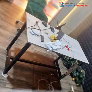 Bàn Chân Sắt Chéo Mặt Gỗ 1m2 Cũ
