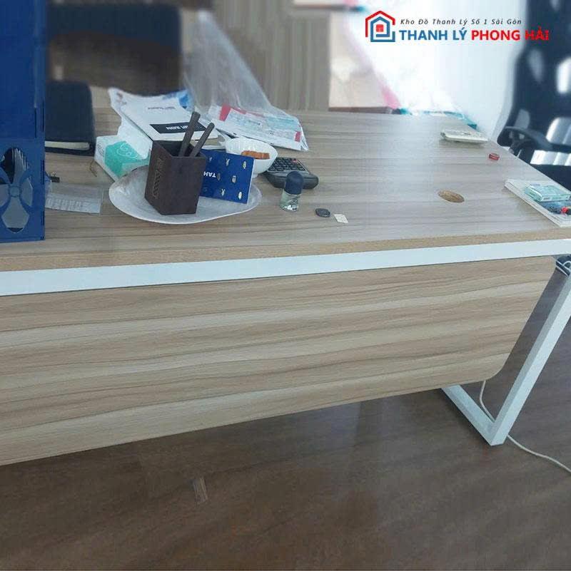 ban-chan-sat-mat-mdf-cu-kem-bung-che Bàn Chân Sắt Mặt MDF Cũ Kèm Bửng Che