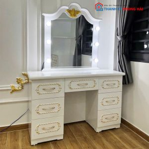 Bàn Phấn Có Đèn Phong Cách Hoàng Gia Mới 99%