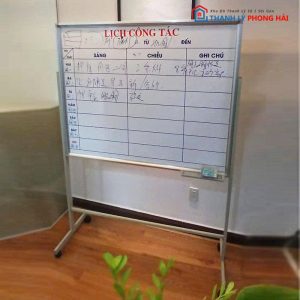 Bảng Từ Bút Lông Cũ Có Bánh Xe