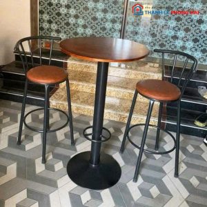 Bộ Bàn Ghế Bar Tựa Song Mới 99%