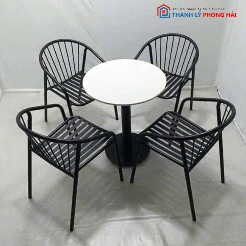 bo-ban-ghe-sat-coca-moi-99 Bộ Bàn Ghế Sắt Coca Mới 99%