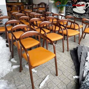 Ghế Cafe Khung Gỗ Bọc Da Mới 99%