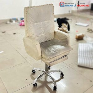Ghế Da Trắng Có Gác Chân Cũ