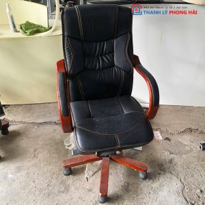 Ghế Giám Đốc Bọc Da Cũ Tay Chân Gỗ