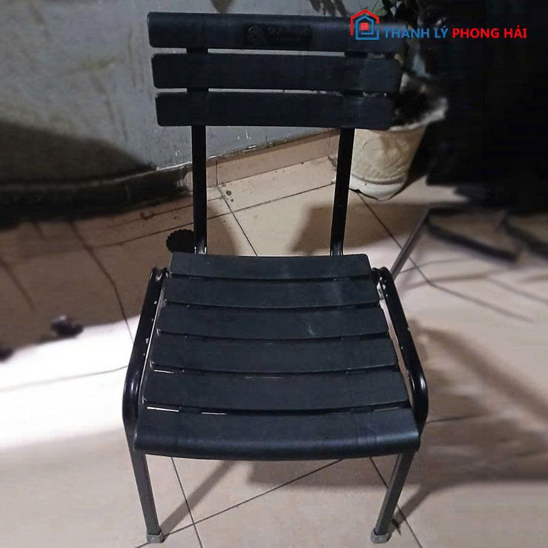 ghe-nhua-qui-phuc-deli-1 Ghế Nhựa Qui Phúc Deli Lưng Nan Cũ