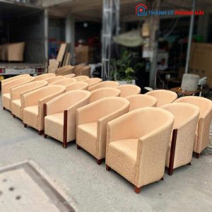 Ghế Sofa Cafe Bọc Vải Chân Gỗ Cũ