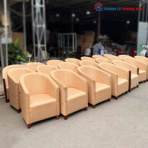 Ghế Sofa Cafe Bọc Vải Chân Gỗ Cũ