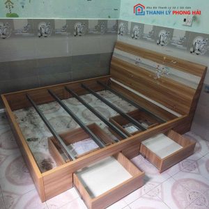 Giường Ngủ 1m8 Cũ Có Hộc Kéo
