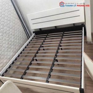 Giường Ngủ Gỗ 1m8 Kiểu Đầu Giường Cao Cũ