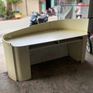 Quầy Lễ Tân Bo Cong Cũ