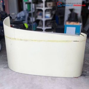 Quầy Lễ Tân Bo Cong Cũ