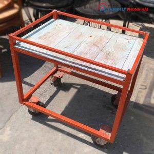 Xe Đẩy Khung Sắt Mặt Gỗ Cũ Có Bánh Xe