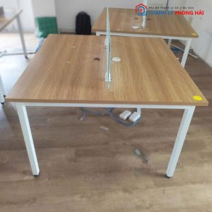 Bàn Cụm Đôi 1m2 Có Vách Ngăn Cũ