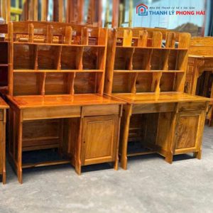 Bàn Học Gỗ Tự Nhiên Có Giá Sách Và Hệ Tủ Mới 99%