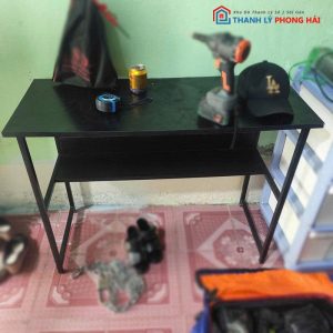 Bàn Máy Tính Chân Sắt 1m Cũ