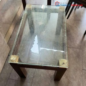 Bàn Trà Mặt Kính Cũ Chân Gỗ