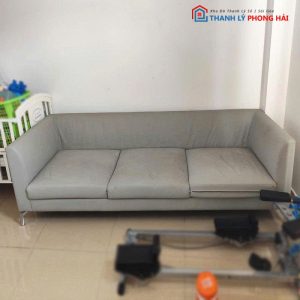 Băng Sofa 3 Chỗ Bọc Da Cũ Thiết Kế Đơn Giản