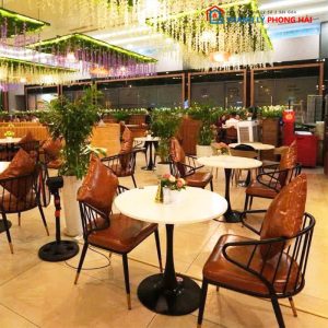 Bộ Bàn Cafe Chân Nón Kèm Ghế Đệm Da Có Gối Mới 99%