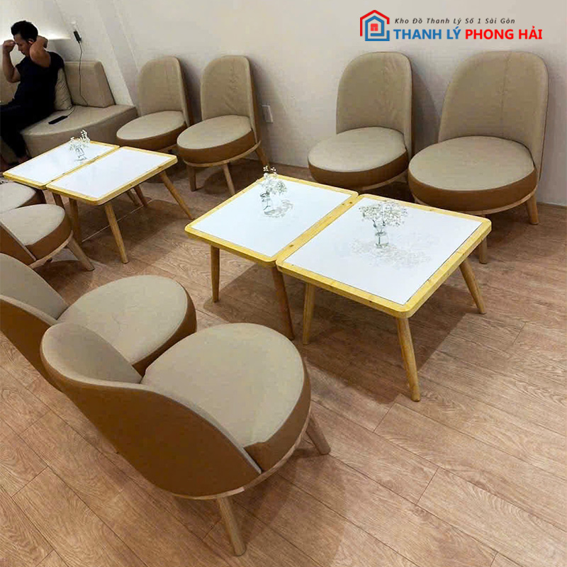 bo-ban-ghe-boc-da-cafe Thanh Lý Bộ Bàn Ghế Bọc Da Cafe Mới 99%