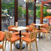 Bộ Bàn Ghế Cafe Gỗ Đệm Nỉ Mới 99%