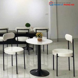 Bộ Bàn Ghế Cafe Khung Sắt Mảnh Đệm Da Mới 99%