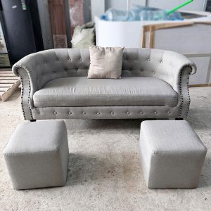Bộ Sofa Chester Cũ Bọc Vải Xám Kèm Bàn