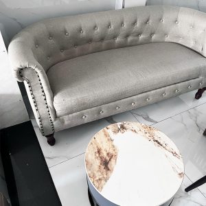Bộ Sofa Chester Cũ Bọc Vải Xám Kèm Bàn