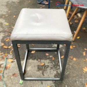 Đôn Ghế Vuông Khung Kim Loại Cũ (Nhiều Màu)