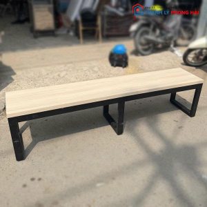Ghế Băng Chờ Khung Sắt Mặt Gỗ Cũ