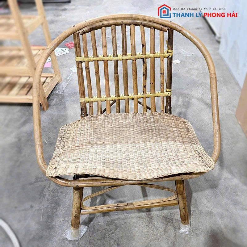 ghe-may-thu-gian-cu-lot-chieu-1 Ghế Mây Thư Giãn Cũ Lót Chiếu Cói Tự Nhiên
