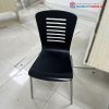 Ghế Nhựa Uốn Cong Cũ Không Tay Vịn