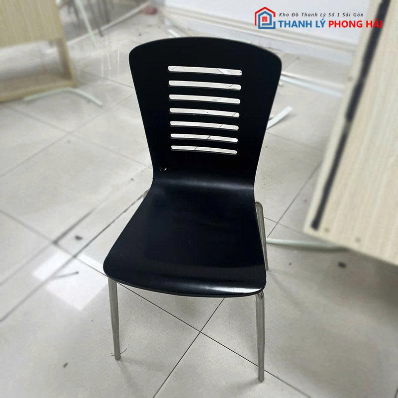 ghe-nhua-uon-cong-cu-khong-tay-vin-5 Ghế Nhựa Uốn Cong Cũ Không Tay Vịn