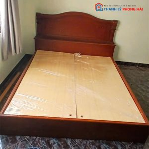 Giường Ngủ 1m6 Màu Nâu Cánh Gián Cũ