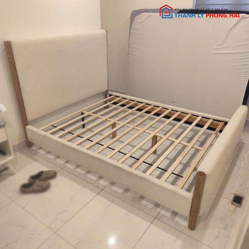 giuong-ngu-boc-long-cuu-1m6-1 Giường Ngủ Bọc Lông Cừu 1m6 Đầu Giường Cao Cũ