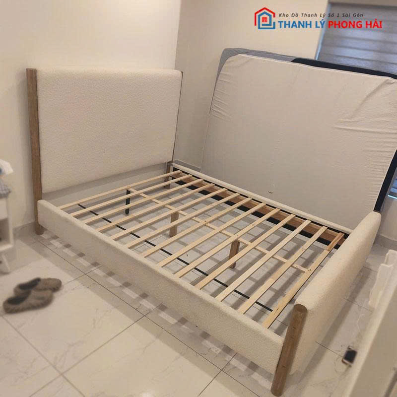 giuong-ngu-boc-long-cuu-1m6-2 Giường Ngủ Bọc Lông Cừu 1m6 Đầu Giường Cao Cũ