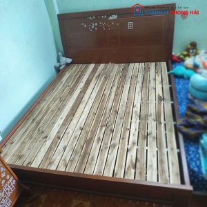 Giường Ngủ Gỗ Đầu 1m6 Cao Đơn Giản Cũ