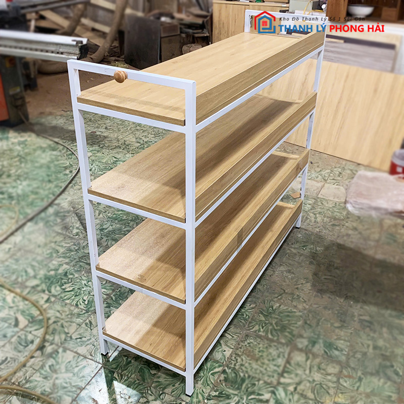 ke-4-tang-khung-sat-1m2-2 Kệ 4 Tầng Khung Sắt 1m2 Mặt Gỗ Mới 99%