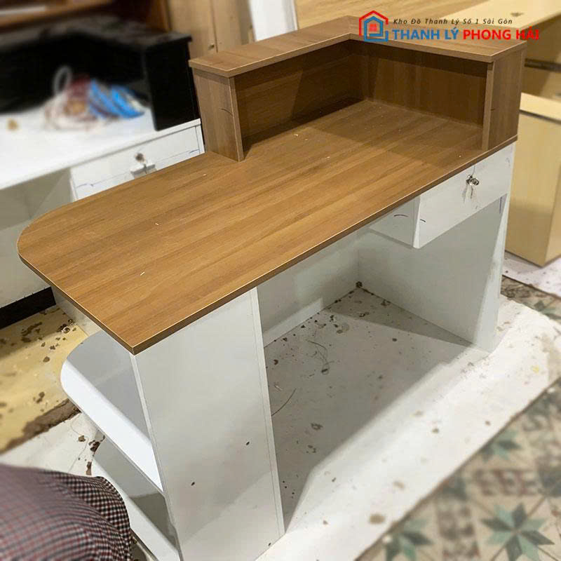 quay-le-tan-chu-l-go-mdf-phoi-trang-3 Quầy Lễ Tân Chữ L Gỗ MDF Phối Trắng Mới 99% (Nhiều Màu)